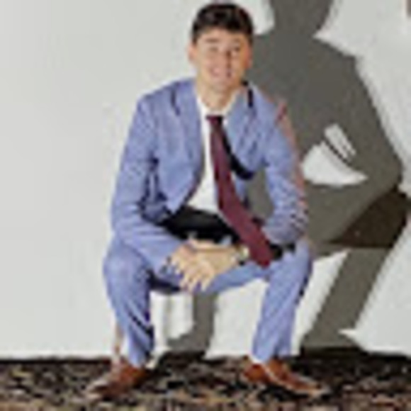 Meet your Posher, Andrew - Picture 1 of 1